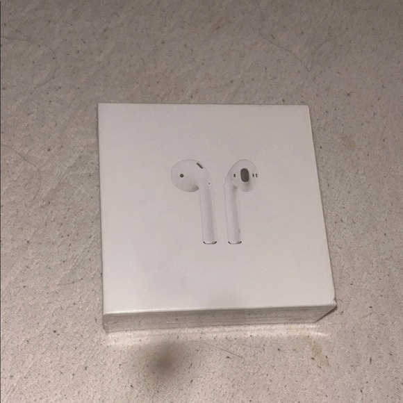 Apple AirPods 2nd gen - Picture 1 of 3